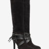 Analui Stiefel aus geschmeidigem Wildleder Analui Stiefel aus geschmeidigem Wildleder
