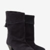 Dalby Drapierte Wildleder-Stiefel aus Kalbsleder Dalby Drapierte Wildleder-Stiefel aus Kalbsleder