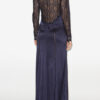 Dolores Langes Kleid aus Satin und Spitze Dolores Langes Kleid aus Satin und Spitze