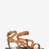 Flache Sandalen aus genietetem Leder von Jopee Flache Sandalen aus genietetem Leder von Jopee
