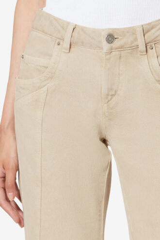Jaylis Leichte Bootcut-Jeans aus Denim Jaylis Leichte Bootcut-Jeans aus Denim