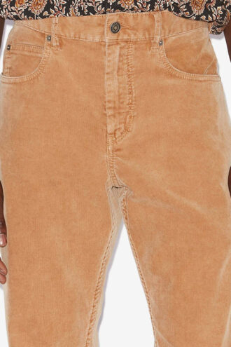 Lewys Cordhose