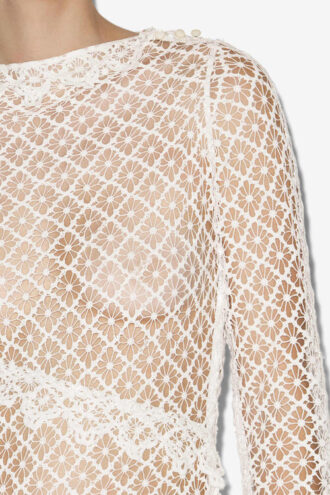 Lisia Langes transparentes Spitzenkleid