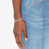 Metallarmband mit glänzenden Blattanhängern