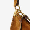 Oskan Soft Zip Bag aus geflochtenem Kalbswildleder