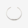 Pio Armreif aus Messing mit Silberfinish Pio Armreif aus Messing mit Silberfinish
