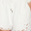 Safa Shorts mit durchbrochener Stickerei