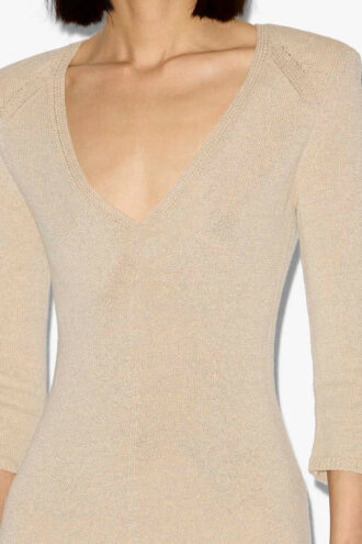Salina Langes Strickkleid Salina Langes Strickkleid