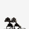 Velvee Sandalen aus Wildleder mit Schmucksteinen