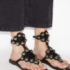 Velvee Sandalen aus Wildleder mit Schmucksteinen